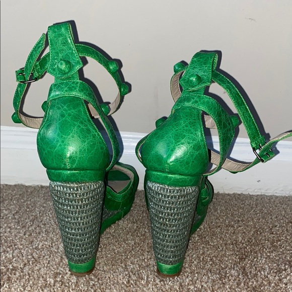 BALENCIAGA | Green Strappy Women's Sandals - Picture 3 of 11